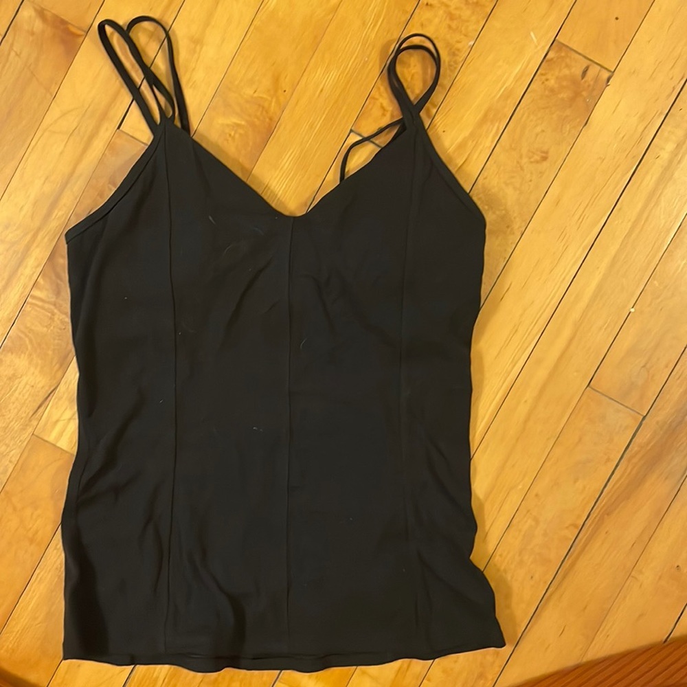 Lululemon black straps fitted tank top with v back